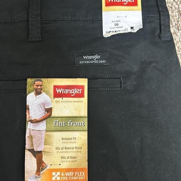 Wrangler Flat Front 4 Way Flex Relaxed Fit Black 50 - Picture 4 of 4